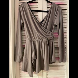 Gray Venus long sleeve cross body shirt cinched